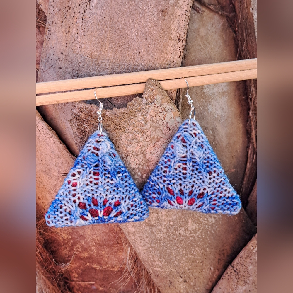 Triangle Knit Earrings Blue Hand Dyed Yarn Red Floral Cotton - Picture 8 of 11